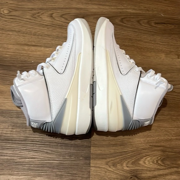 Jordan 2 cement grey - Picture 2 of 8